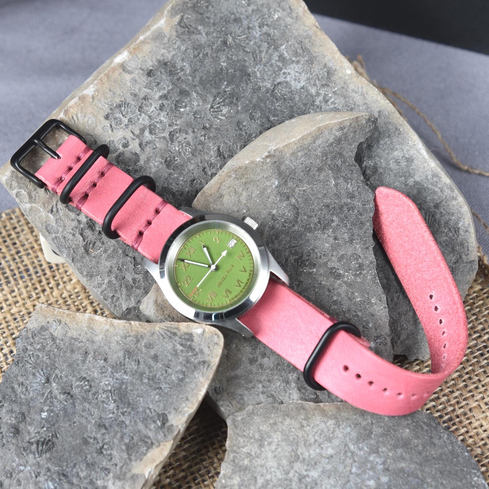 Leather One-Piece NATO-style Watch Strap - Italian Analine Leather - Pink - Customizable