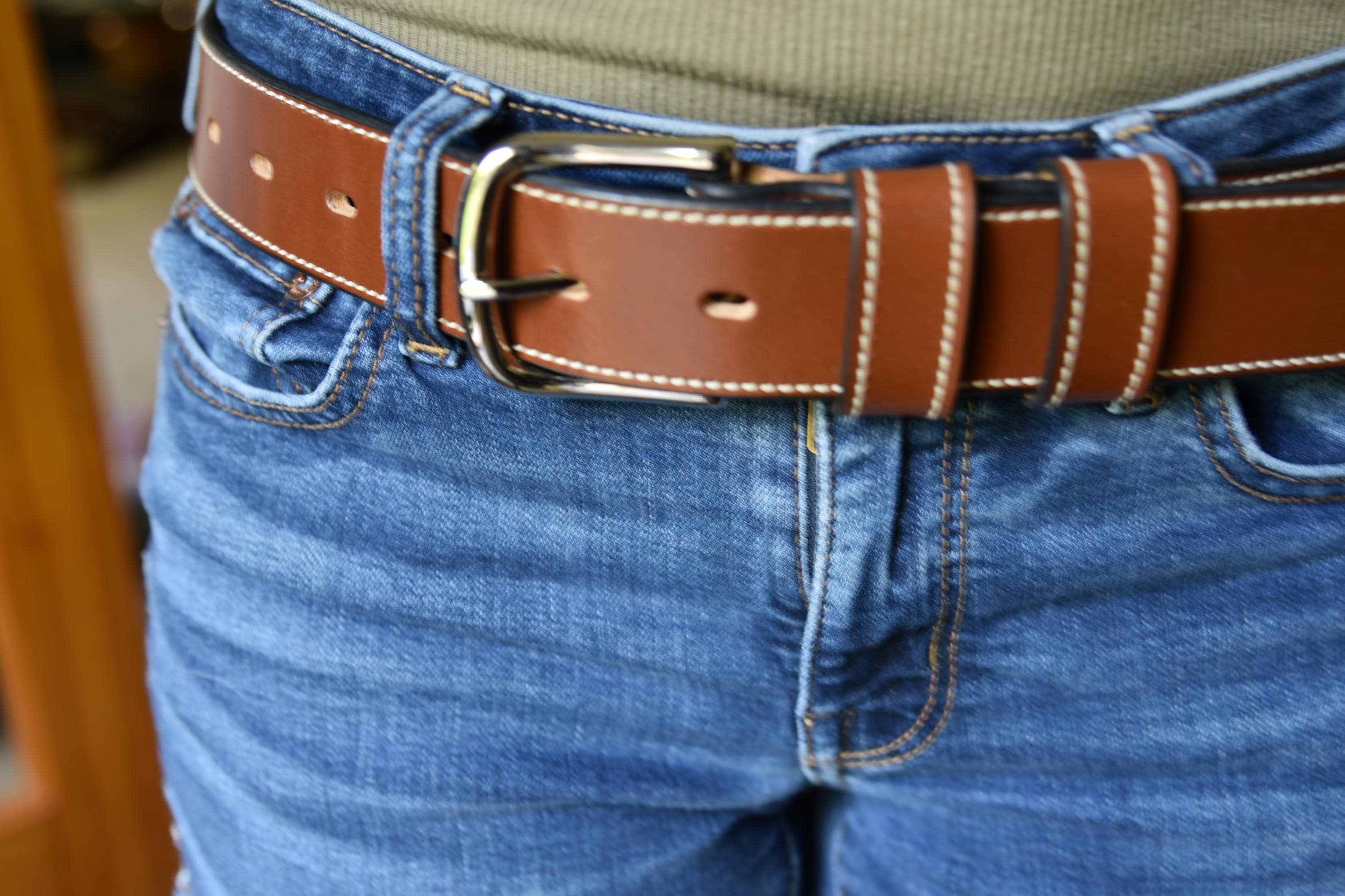 American Made Full Grain, Tan English Bridle Leather Belt – Sedgwick & Co.
